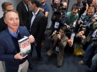 Назван самый читаемый в России роман с начала 2018 года