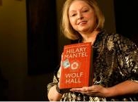 Британская писательница Хилари Мантел стала обладательницей Букеровской премии-2012