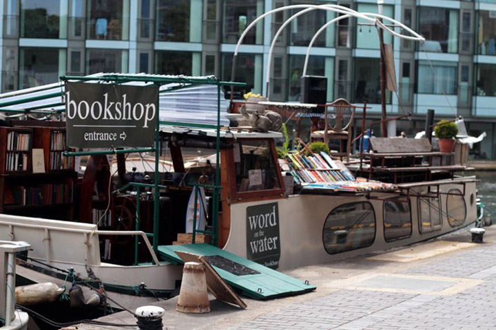 Книжный магазин под парусом в Лондоне