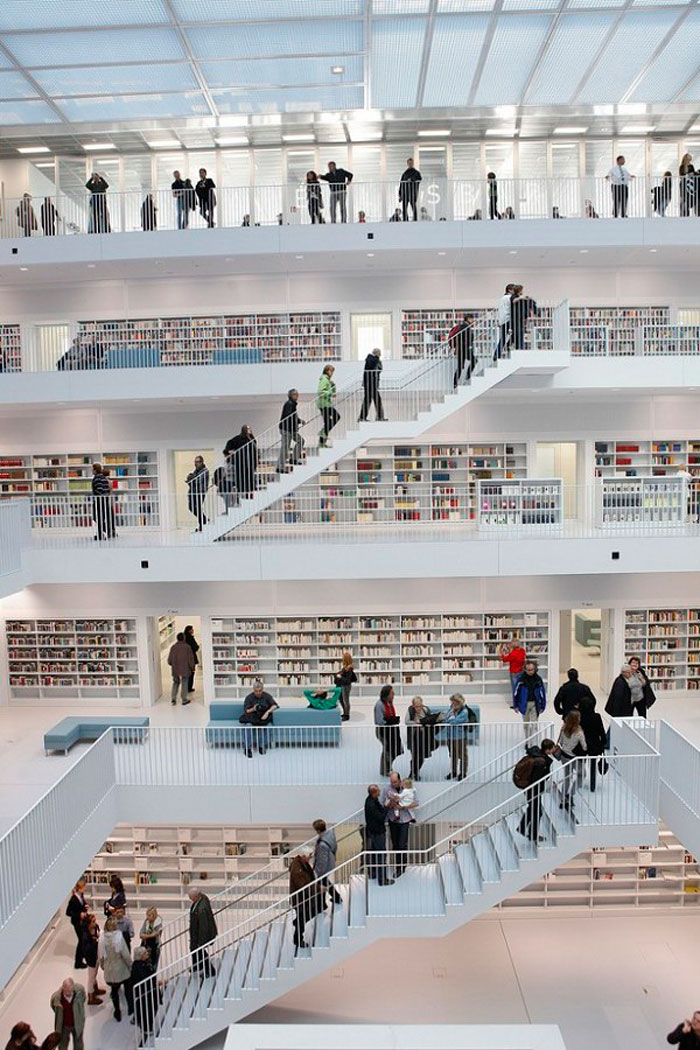 Необычная библиотека в Штутгарте (Германия)