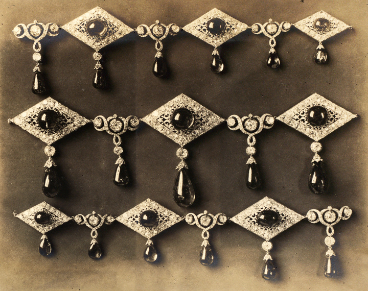 Найдены фотографии неизвестных драгоценностей русских царей