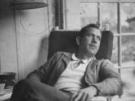 Присуждение Стейнбеку Нобелевской премии оказалось меньшим из зол