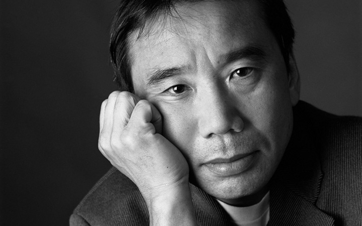 Мураками выпустил мобильное приложение с новыми рассказами