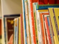 На защиту книги «Флаги мира» встали Акунин, Улицкая и Глуховский