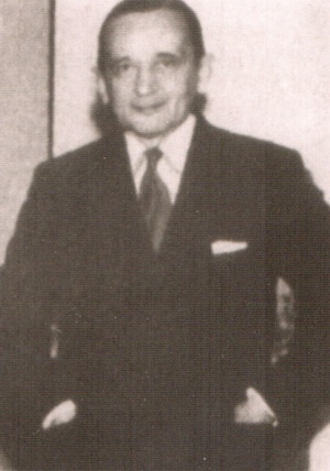 ZHemchuzhina_serebryanogo_veka_roman_hro