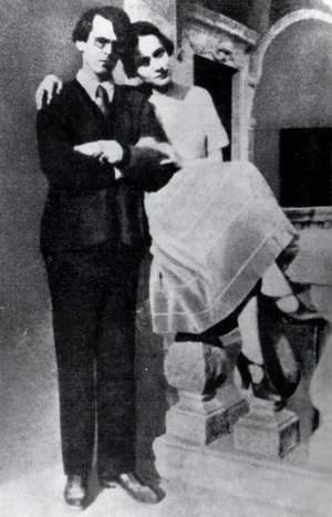 ZHemchuzhina_serebryanogo_veka_roman_hro