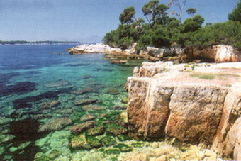 ZHemchuzhina_serebryanogo_veka_roman_hro