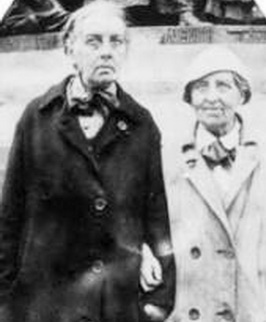 ZHemchuzhina_serebryanogo_veka_roman_hro