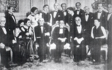 ZHemchuzhina_serebryanogo_veka_roman_hro