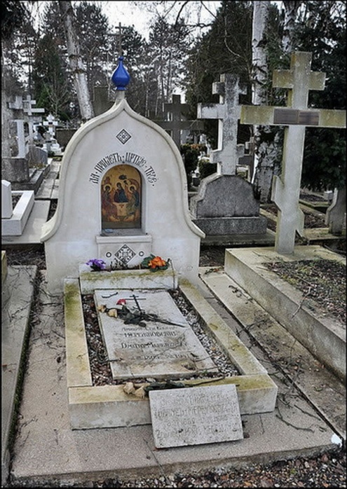 ZHemchuzhina_serebryanogo_veka_roman_hro