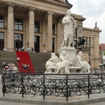 Pervyj_vzglyad_na_Evropu_chastI_html_19e