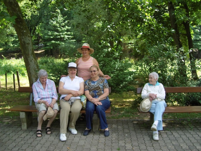 Nasha_istoriya_v_fotoalbomah_html_m28f26