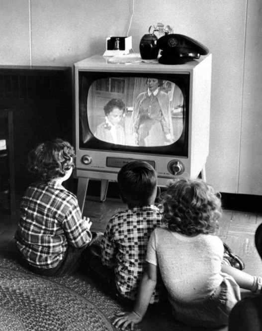 ZHila__byla_devochka_Kniga_1_Po_pepelisc