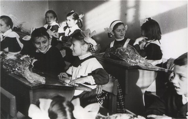 ZHila___byla_devochka_SHkolnye_gody_Knig