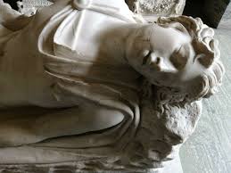 Bezmyatezhnyj_son_v_zimnyuyu_noch_html_m